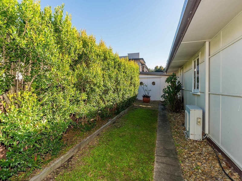 40 Turpin Road, Labrador QLD 4215