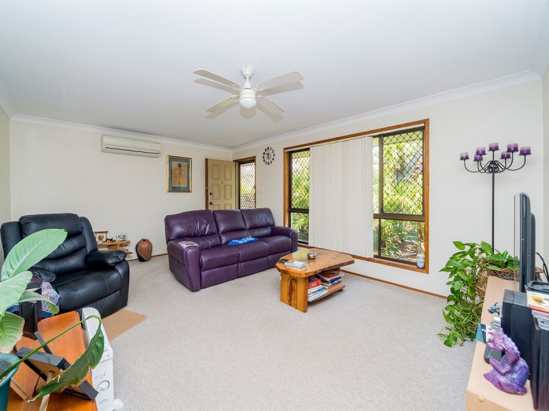 1/9 Burwood Court, Labrador QLD 4215