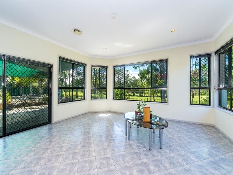 18 Little Hampton Court, Arundel QLD 4214