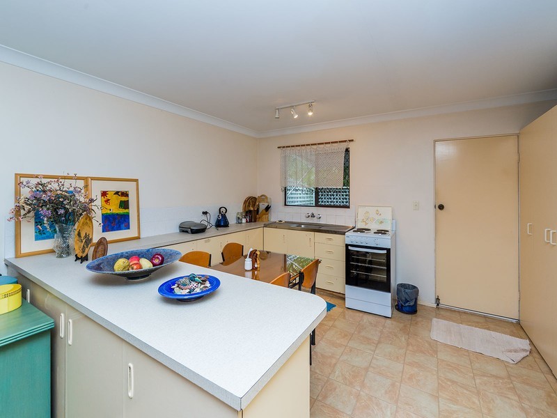 4/20 Central Street, Labrador QLD 4215