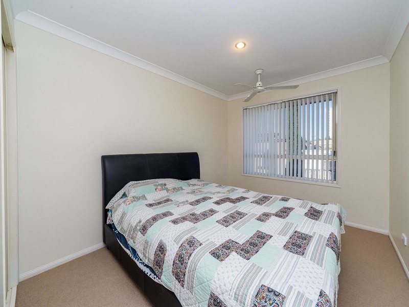 2/18 Broad Street, Labrador QLD 4215