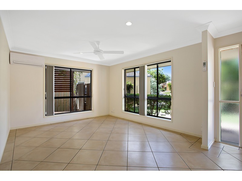 24/95 Arundel Drive, Arundel QLD 4214