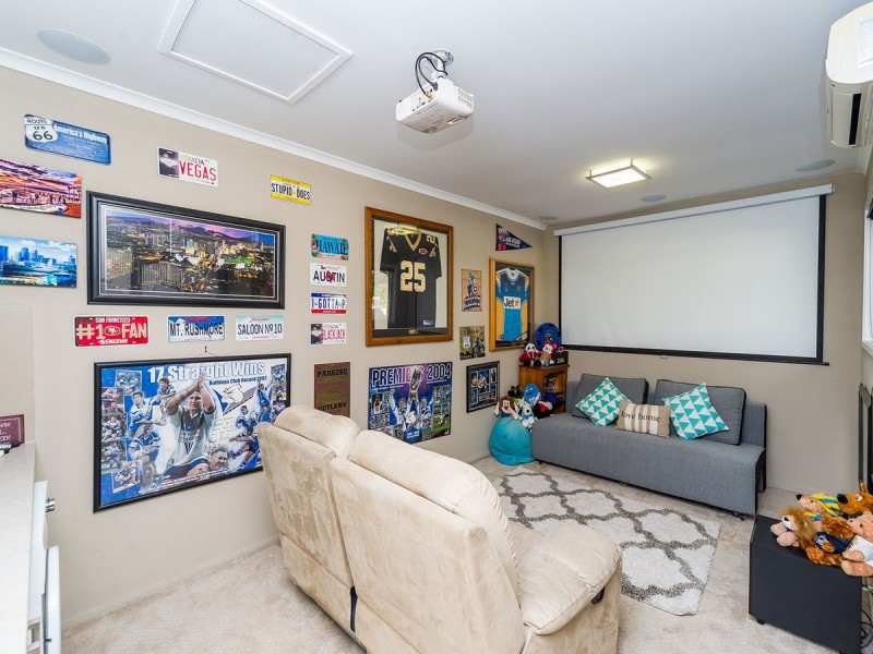 1/7 Hentdale Court, Labrador QLD 4215