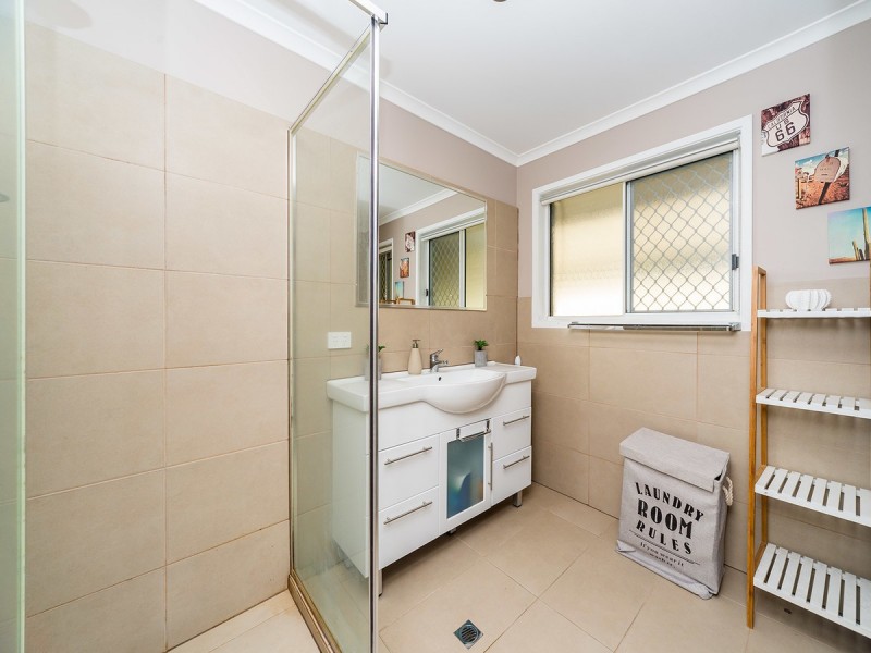 1/7 Hentdale Court, Labrador QLD 4215