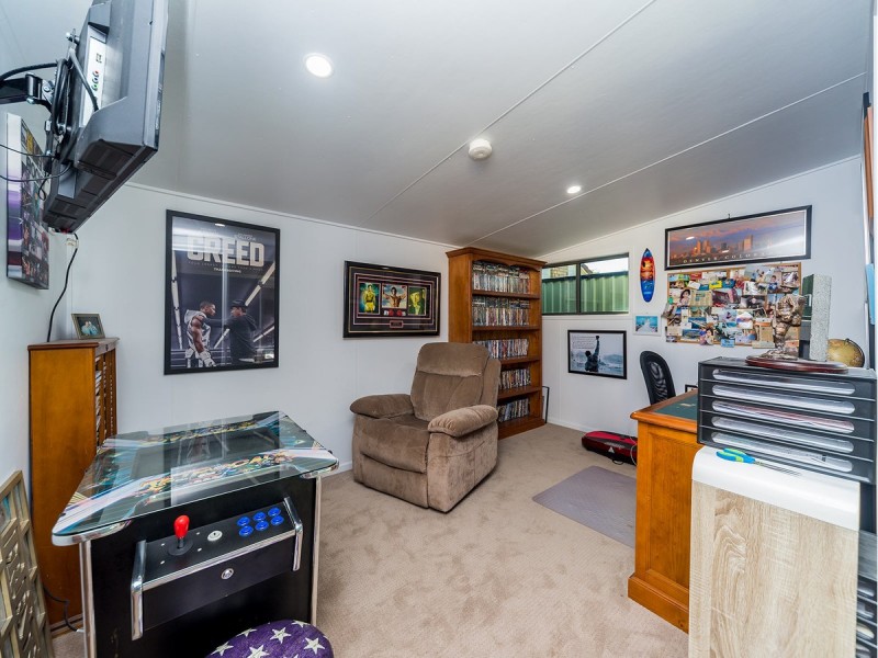 1/7 Hentdale Court, Labrador QLD 4215