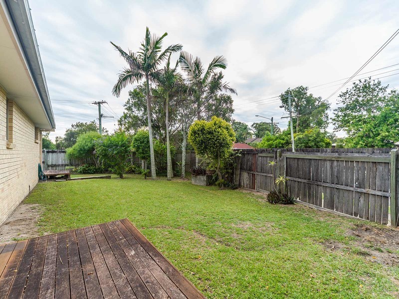 1/120 Whiting Street, Labrador QLD 4215