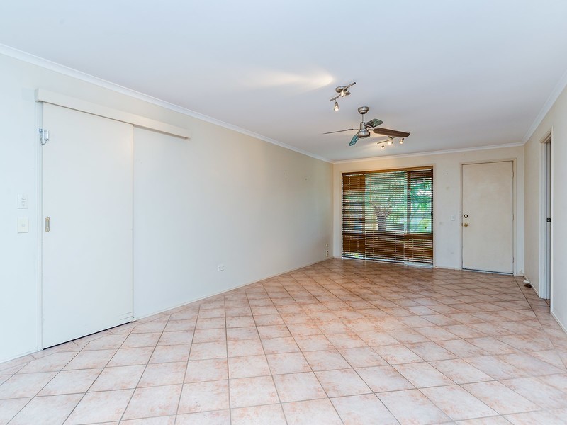 1/120 Whiting Street, Labrador QLD 4215