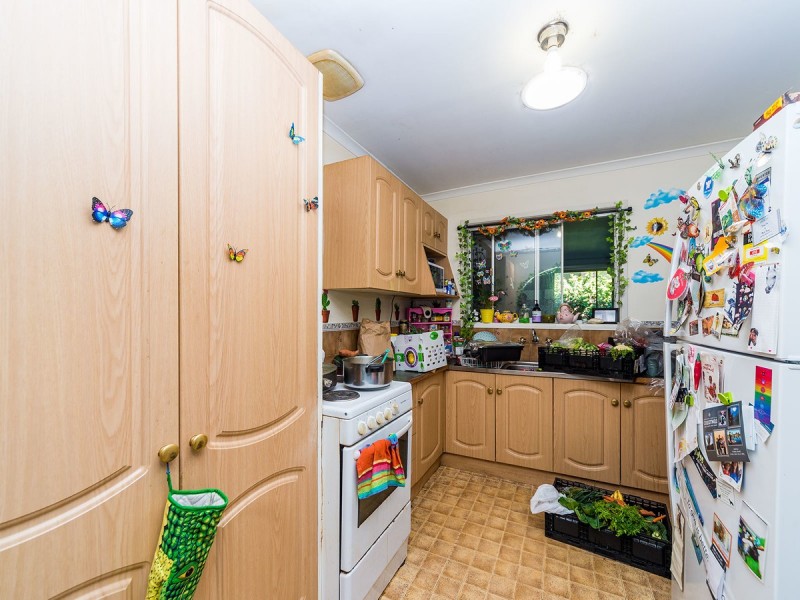 11 Serene Court, Arundel QLD 4214