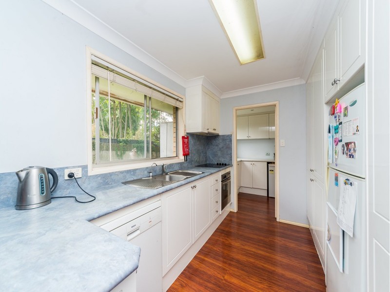 9 Cran Street, Ashmore QLD 4214