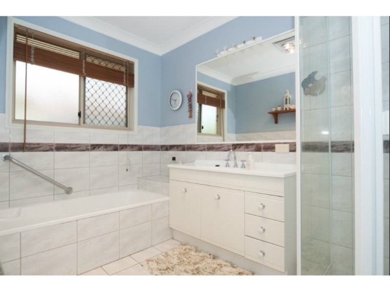 31 Ballybunion Drive, Parkwood QLD 4214