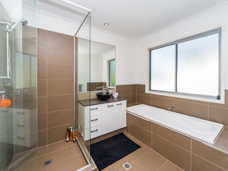 6165 Murten Court, Hope Island QLD 4212