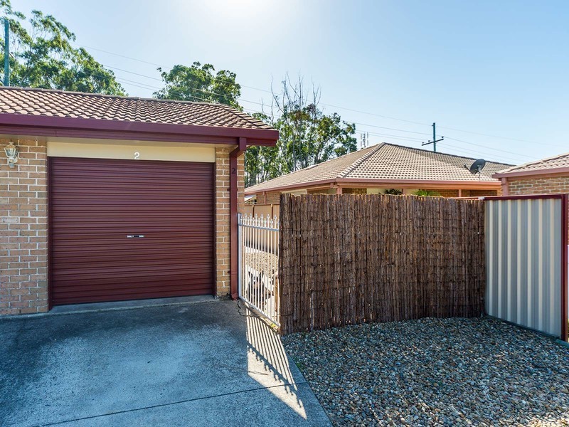 2/17 Liam Court, Labrador QLD 4215