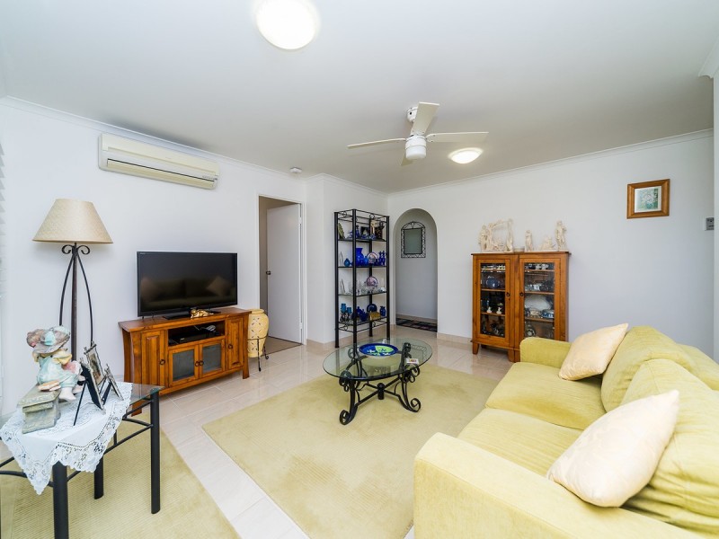 2/3 Possum Court, Coombabah QLD 4216