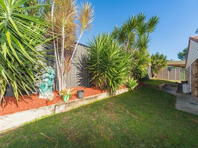 1/37 Government Road, Labrador QLD 4215
