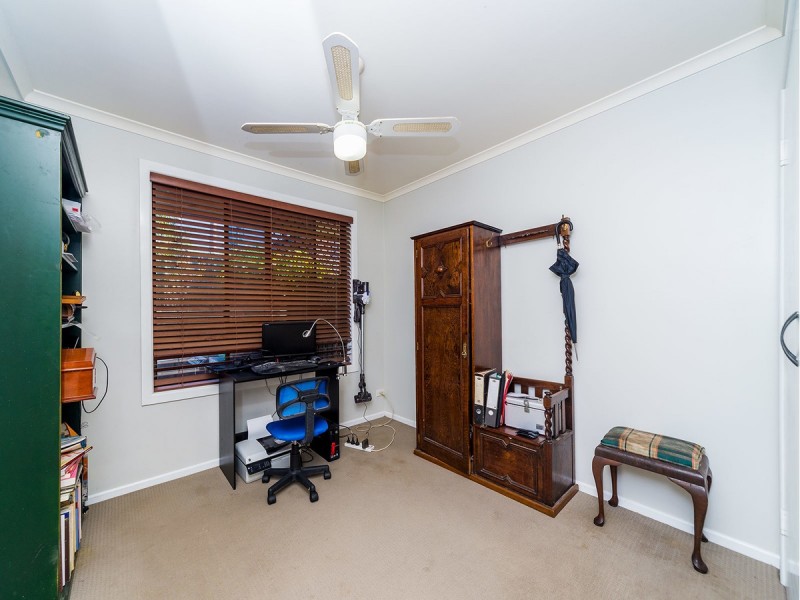 1/37 Government Road, Labrador QLD 4215