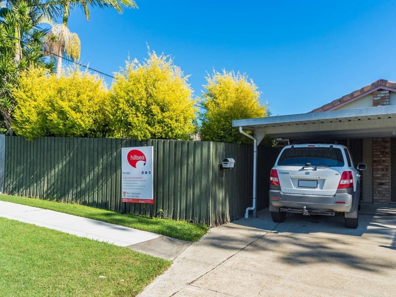 1/37 Government Road, Labrador QLD 4215