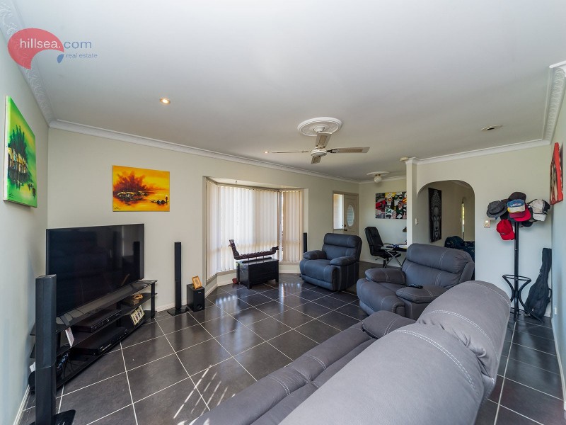 1 Open Drive, Arundel QLD 4214