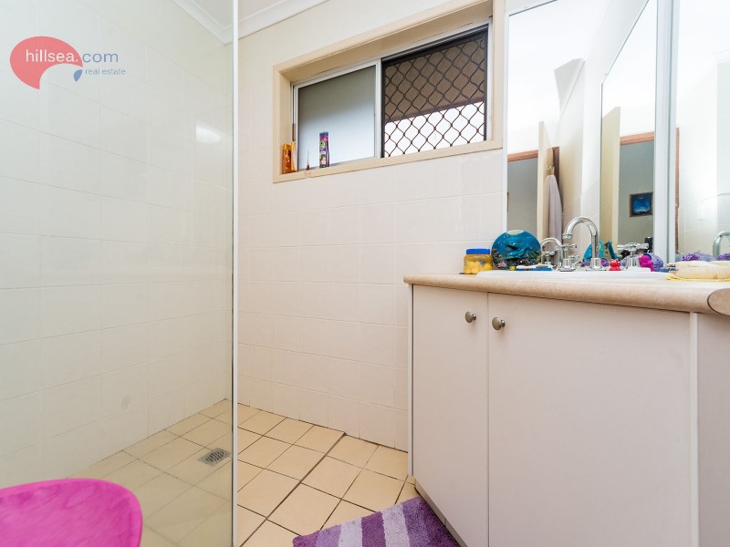 1 & 2/227 Central Street, Labrador QLD 4215