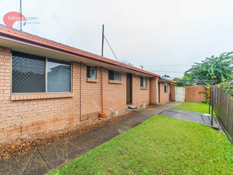 1 & 2/227 Central Street, Labrador QLD 4215