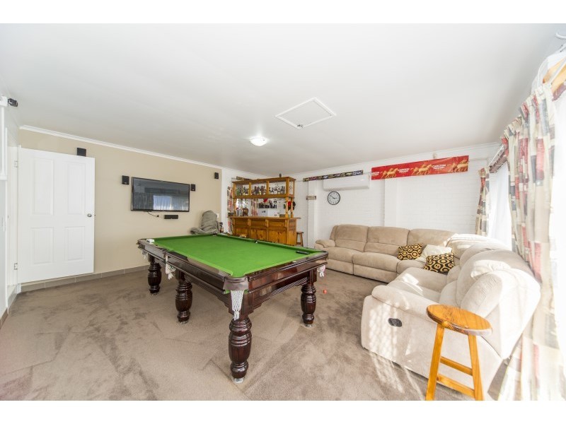 49 Mildura Drive, Helensvale QLD 4212