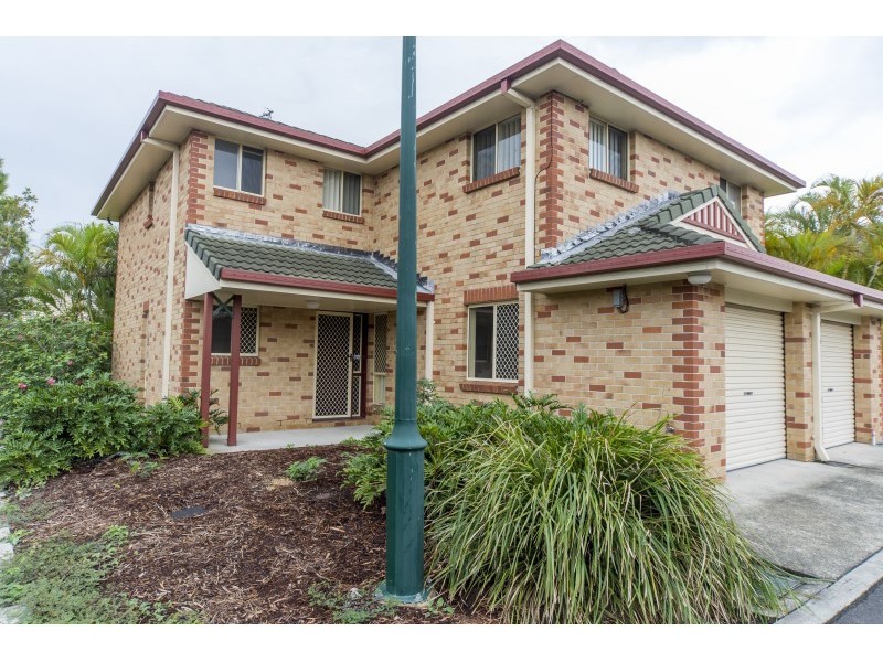 6/2 Brown Street, Labrador QLD 4215