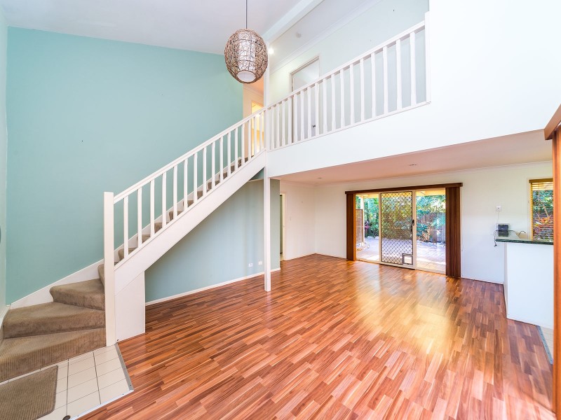 16/482 Pine Ridge Road, Coombabah QLD 4216