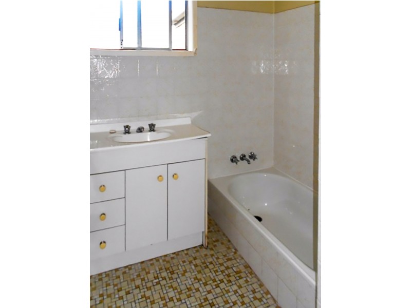 122 Muir Street, Labrador QLD 4215