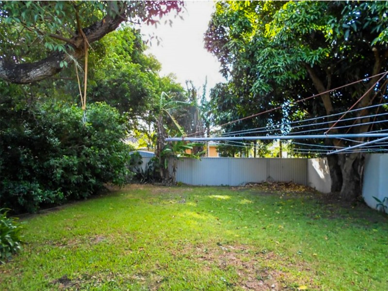 122 Muir Street, Labrador QLD 4215