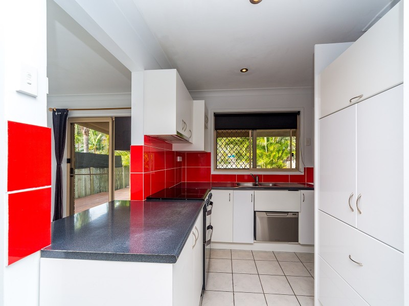 33/21 Usher Avenue, Labrador QLD 4215