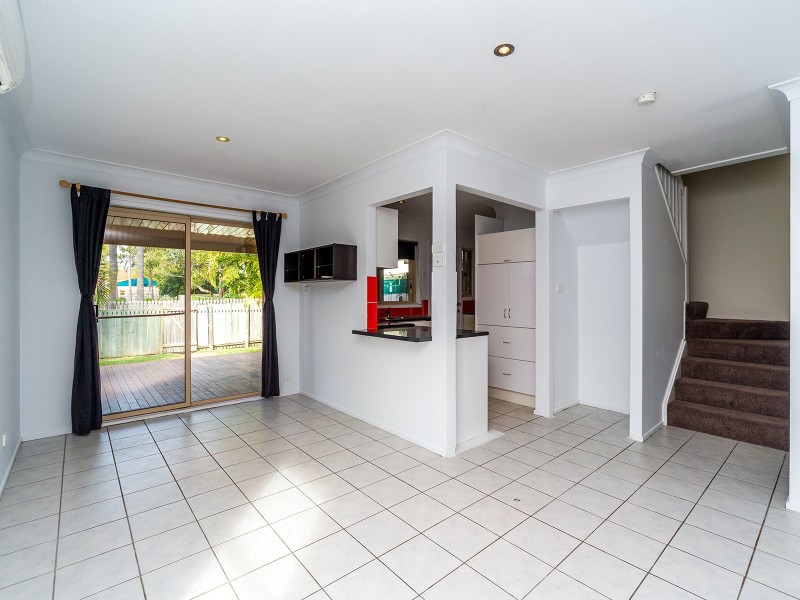 33/21 Usher Avenue, Labrador QLD 4215