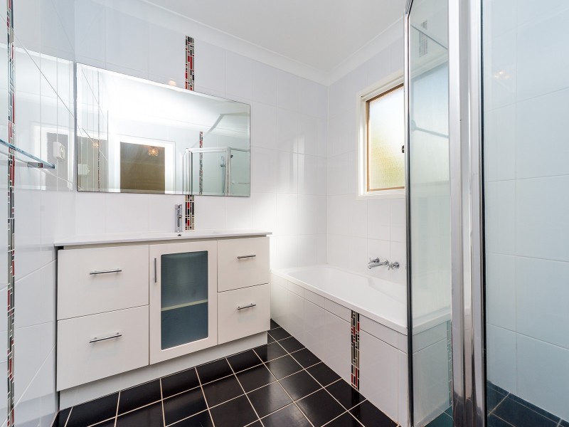 33/21 Usher Avenue, Labrador QLD 4215