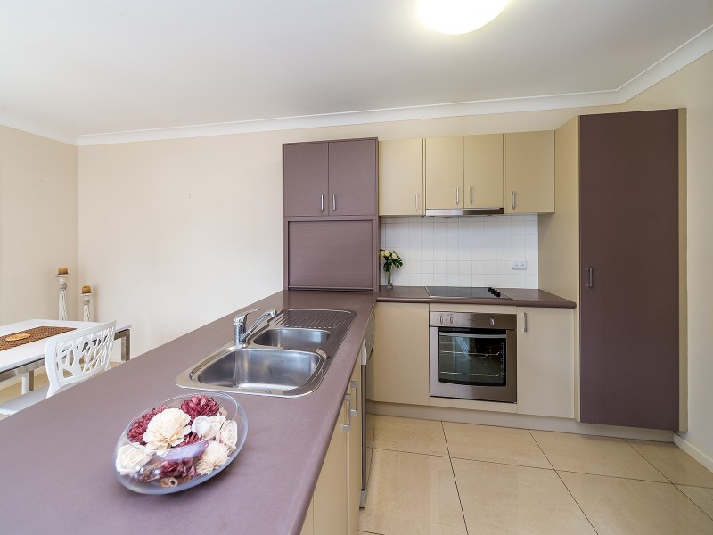 3/53 Gordon Street, Labrador QLD 4215