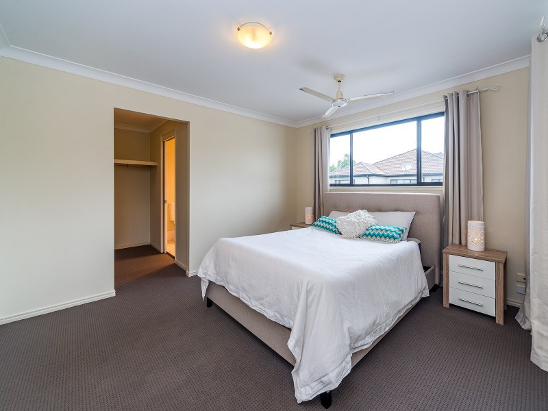 3/53 Gordon Street, Labrador QLD 4215