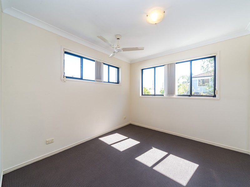 3/53 Gordon Street, Labrador QLD 4215