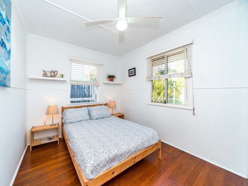 58 Whiting Street, Labrador QLD 4215