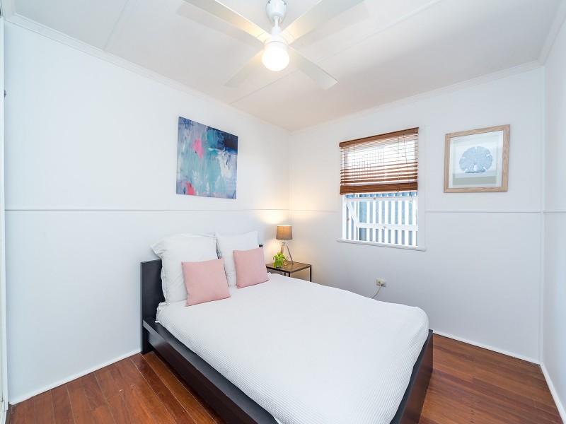 58 Whiting Street, Labrador QLD 4215