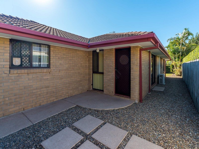 2/10 Hentdale Court, Labrador QLD 4215
