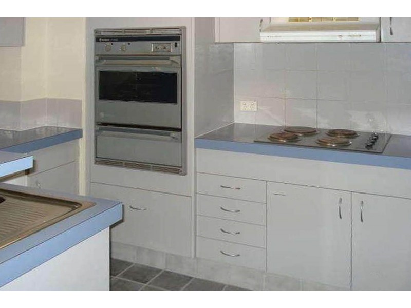 1/111 Frank Street, Labrador QLD 4215