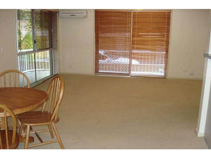 1/111 Frank Street, Labrador QLD 4215