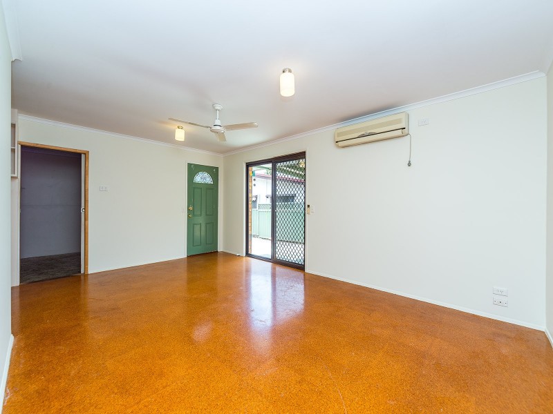 2/320 Government Road, Labrador QLD 4215