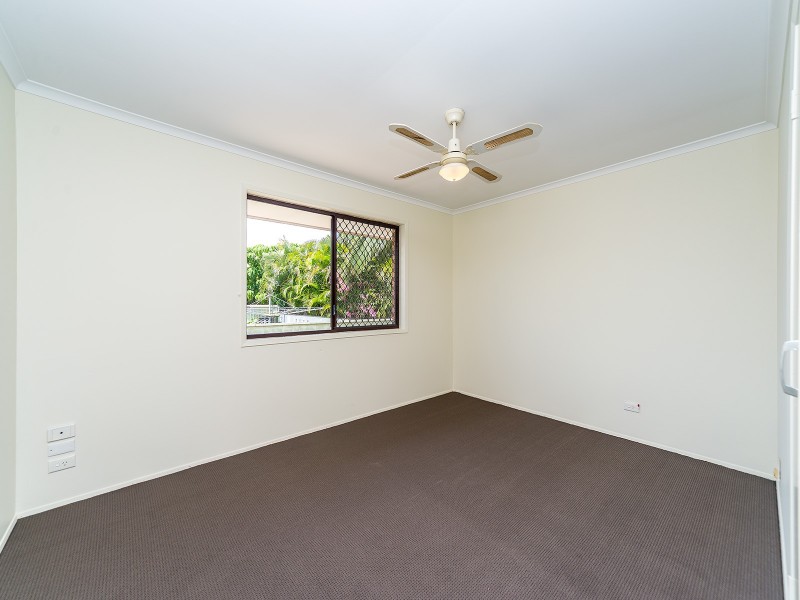 2/320 Government Road, Labrador QLD 4215