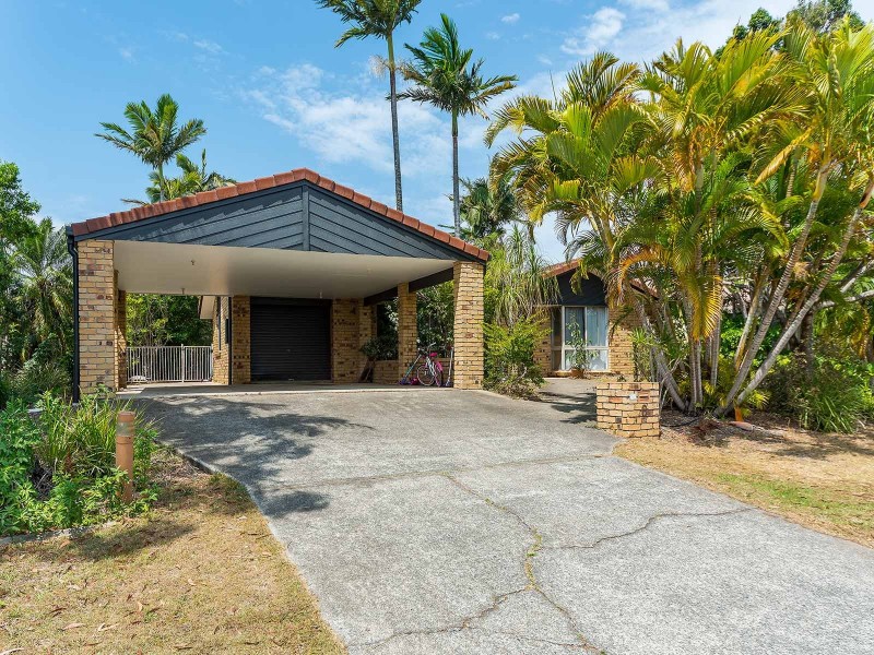 6 Baxter Court, Arundel QLD 4214