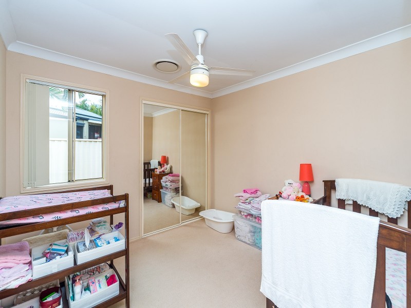 1 Kite Circuit, Arundel QLD 4214