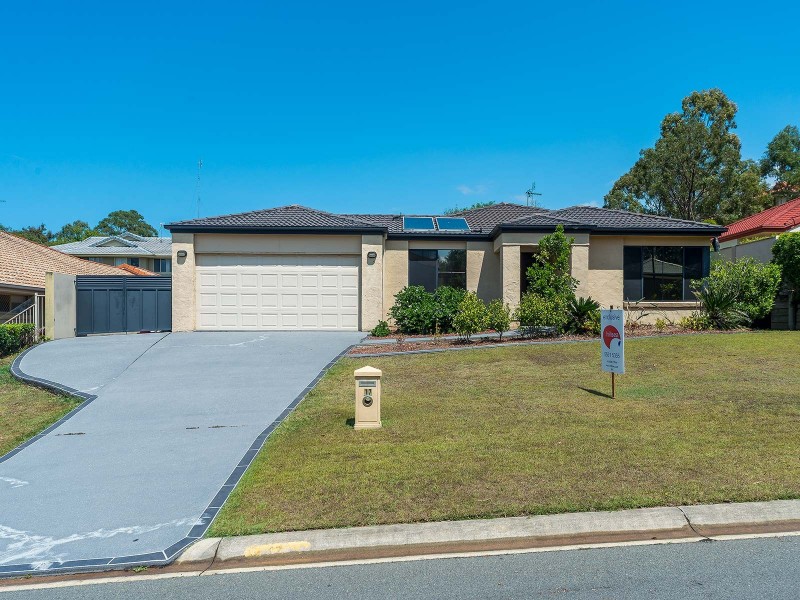 17 Petworth Court, Arundel QLD 4214