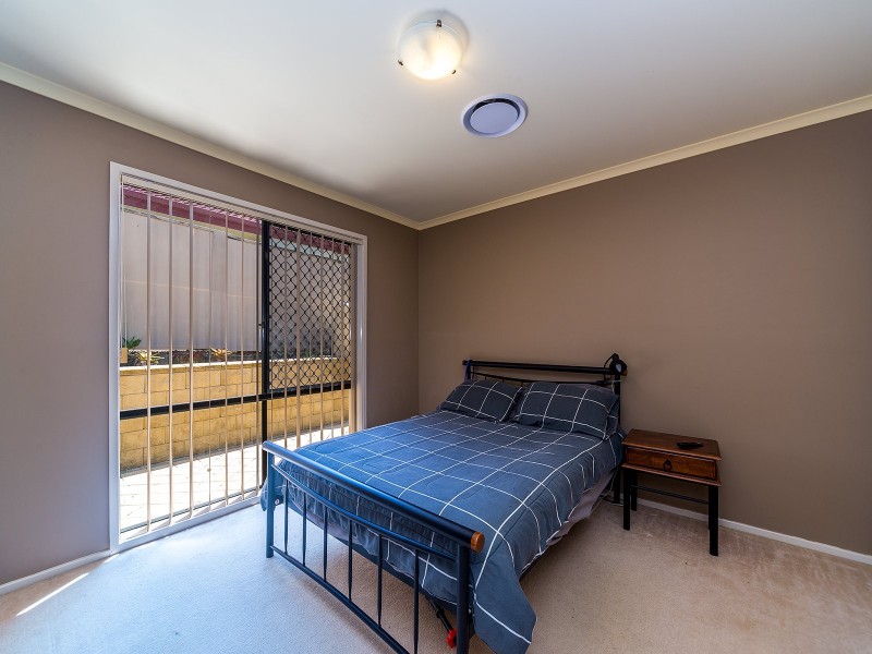 17 Petworth Court, Arundel QLD 4214