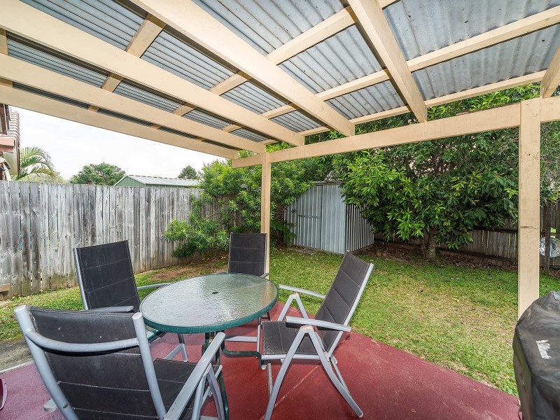 2/16 Annette Court, Labrador QLD 4215