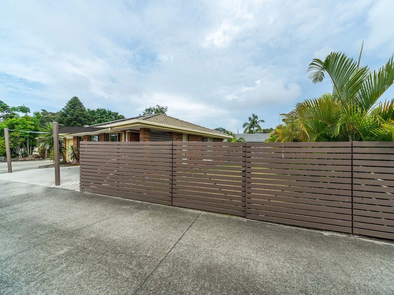 1/23 Coventry Court, Labrador QLD 4215