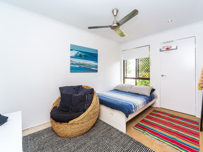 1/196 Whiting Street, Labrador QLD 4215