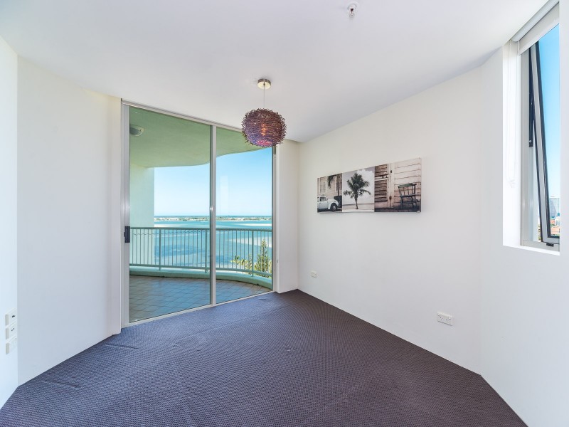 1110/182 Marine Parade, Labrador QLD 4215