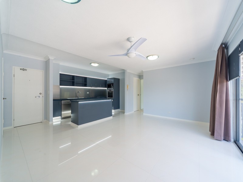 13/18-22 Parker Street, Labrador QLD 4215